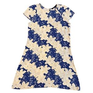 ZARA WOMAN FLORAL DRESS – MADE IN PORTUGAL
Size: S